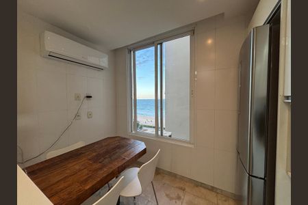 Apartamento à venda com 254m², 4 quartos e 1 vagaCozinha