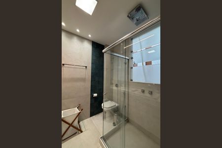 Apartamento à venda com 254m², 4 quartos e 1 vagaSuíte 2 - Banheiro