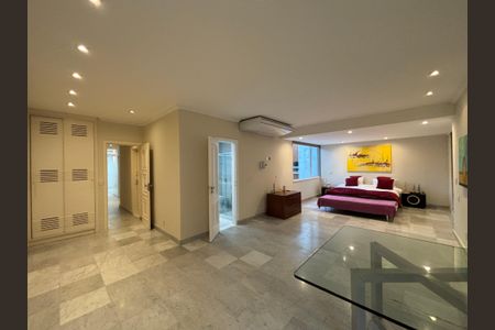 Apartamento à venda com 254m², 4 quartos e 1 vagaSuíte 2