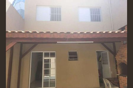 Casa à venda com 200m², 2 quartos e 2 vagasChurrasqueira