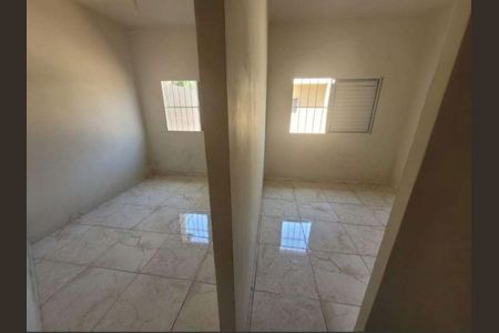 Casa à venda com 200m², 2 quartos e 2 vagasQuarto