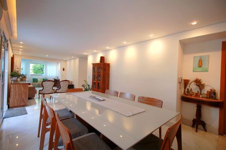 Apartamento à venda com 360m², 4 quartos e 4 vagasSala de Jantar