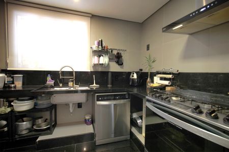 Apartamento à venda com 360m², 4 quartos e 4 vagasCozinha