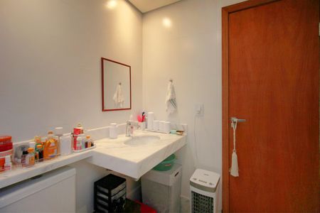 Apartamento à venda com 360m², 4 quartos e 4 vagasBanheiro da Suíte 2