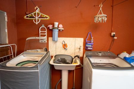 Casa à venda com 294m², 3 quartos e 4 vagas Casa à venda com 294m², 3 quartos e 4 vagasÁrea de Serviço