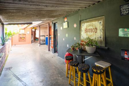 Casa à venda com 294m², 3 quartos e 4 vagas Casa à venda com 294m², 3 quartos e 4 vagasÁrea comum