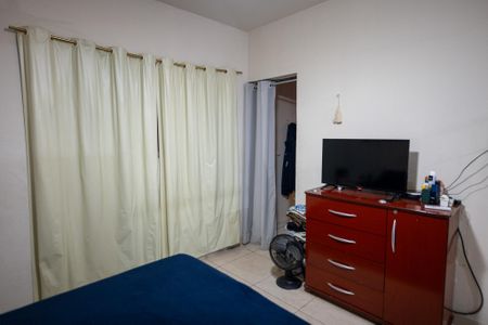 Casa à venda com 294m², 3 quartos e 4 vagas Casa à venda com 294m², 3 quartos e 4 vagasQuarto 2