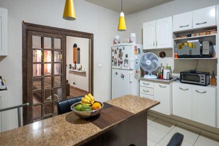 Casa à venda com 294m², 3 quartos e 4 vagas Casa à venda com 294m², 3 quartos e 4 vagasCozinha