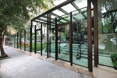 Apartamento para alugar com 33m², 1 quarto e 1 vagaFachada e Portaria