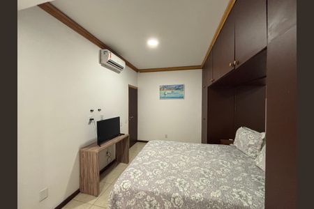 Apartamento à venda com 192m², 3 quartos e 1 vaga Apartamento à venda com 192m², 3 quartos e 1 vagaSuite 2