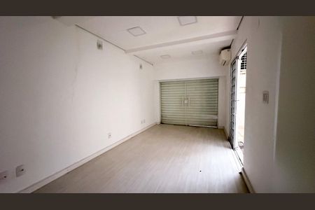 Casa à venda com 243m², 6 quartos e 3 vagasFoto 19