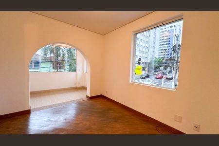 Casa à venda com 243m², 6 quartos e 3 vagasFoto 17
