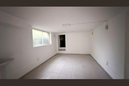 Casa à venda com 243m², 6 quartos e 3 vagasFoto 21