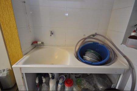 Casa à venda com 200m², 2 quartos e 2 vagasÁrea de serviço