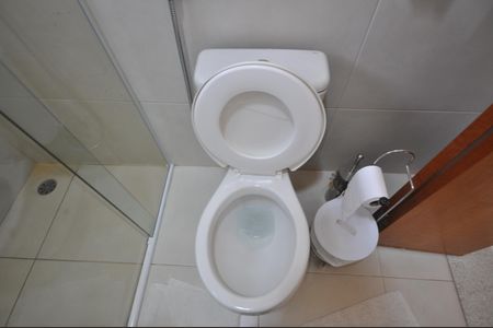 Casa à venda com 200m², 2 quartos e 2 vagasBanheiro Social