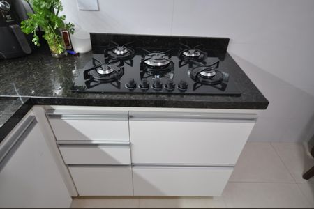 Casa à venda com 200m², 2 quartos e 2 vagasCozinha