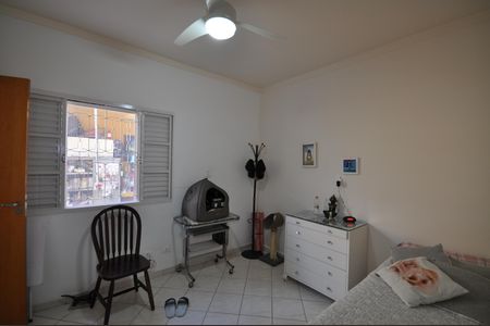 Casa à venda com 200m², 2 quartos e 2 vagasQuarto 2