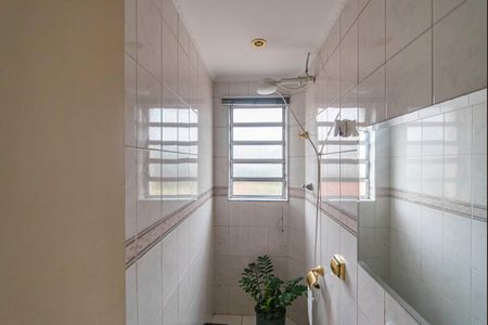 Casa à venda com 205m², 3 quartos e 3 vagas Casa à venda com 205m², 3 quartos e 3 vagasBanheiro Social