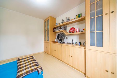 Casa à venda com 205m², 3 quartos e 3 vagas Casa à venda com 205m², 3 quartos e 3 vagasQuarto 1