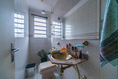 Casa à venda com 205m², 3 quartos e 3 vagas Casa à venda com 205m², 3 quartos e 3 vagasBanheiro Social