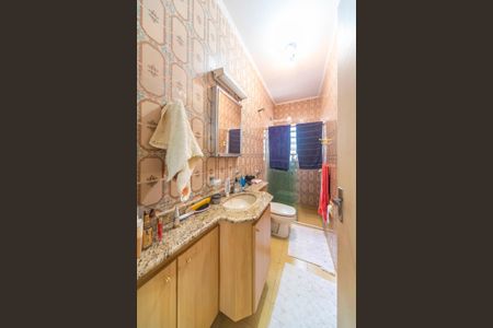 Casa à venda com 205m², 3 quartos e 3 vagas Casa à venda com 205m², 3 quartos e 3 vagasBanheiro do Quarto 2