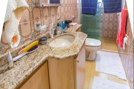 Casa à venda com 205m², 3 quartos e 3 vagas Casa à venda com 205m², 3 quartos e 3 vagasBanheiro do Quarto 2