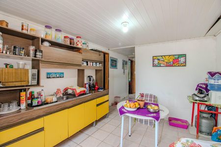 Casa à venda com 340m², 2 quartos e 1 vaga Casa à venda com 340m², 2 quartos e 1 vagaCozinha