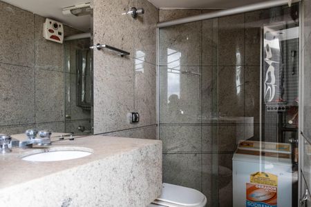 Apartamento para alugar com 388m², 3 quartos e 4 vagas Apartamento para alugar com 388m², 3 quartos e 4 vagasLavabo