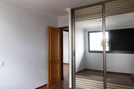 Apartamento para alugar com 388m², 3 quartos e 4 vagas Apartamento para alugar com 388m², 3 quartos e 4 vagasQuarto