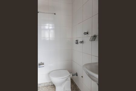 Apartamento para alugar com 388m², 3 quartos e 4 vagas Apartamento para alugar com 388m², 3 quartos e 4 vagasBanheiro de serviço