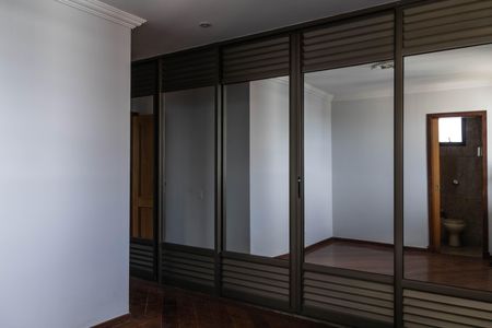 Apartamento para alugar com 388m², 3 quartos e 4 vagas Apartamento para alugar com 388m², 3 quartos e 4 vagasSuíte 2