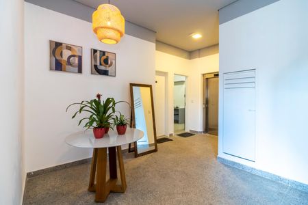 Apartamento à venda com 30m², 1 quarto e sem vaga Apartamento à venda com 30m², 1 quarto e sem vagaHall Social