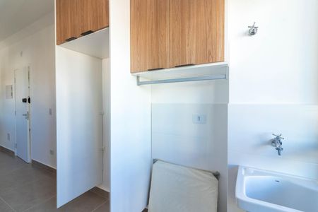 Apartamento à venda com 30m², 1 quarto e sem vaga Apartamento à venda com 30m², 1 quarto e sem vagaCozinha e Área de Serviço