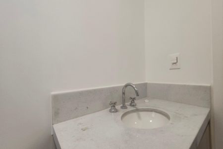 Apartamento à venda com 70m², 2 quartos e 2 vagasBanheiro da Suíte
