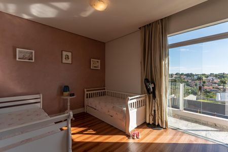 Casa à venda com 300m², 5 quartos e 2 vagasQuarto 1