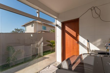 Casa à venda com 300m², 5 quartos e 2 vagasLavanderia