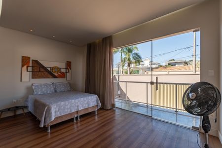 Casa à venda com 300m², 5 quartos e 2 vagasSuite 2