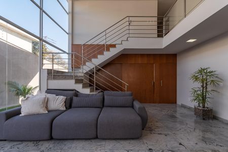 Casa à venda com 300m², 5 quartos e 2 vagasSala