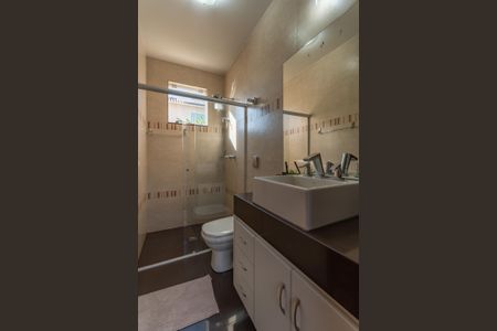 Casa à venda com 300m², 5 quartos e 2 vagasBanheiro Social 2