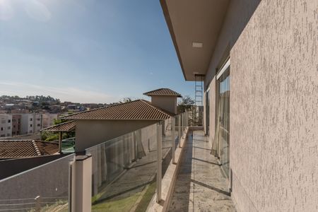 Casa à venda com 300m², 5 quartos e 2 vagasArea Externa
