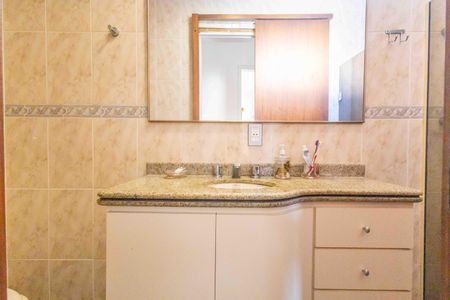 Apartamento à venda com 230m², 3 quartos e 2 vagasBanheiro social