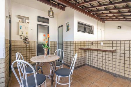 Apartamento à venda com 230m², 3 quartos e 2 vagasÁrea de Serviço