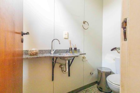 Apartamento à venda com 230m², 3 quartos e 2 vagasLavabo