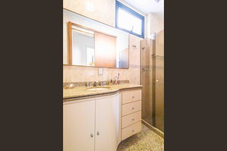 Apartamento à venda com 230m², 3 quartos e 2 vagasBanheiro social