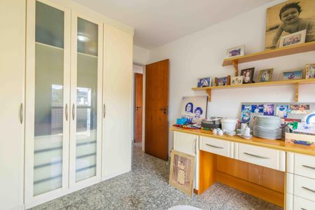Apartamento à venda com 230m², 3 quartos e 2 vagasQuarto 2