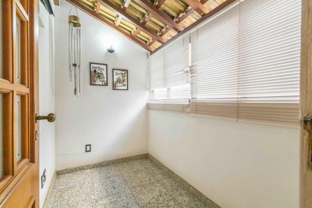 Apartamento à venda com 230m², 3 quartos e 2 vagasCloset da suíte
