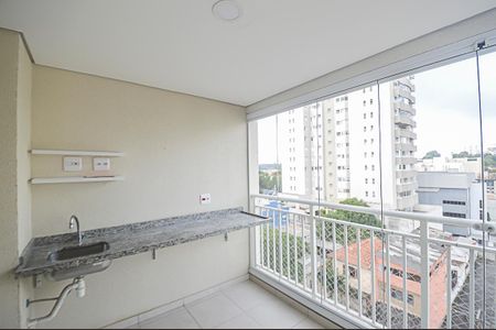 Apartamento à venda com 68m², 2 quartos e 1 vagaSacada