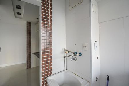 Apartamento à venda com 80m², 3 quartos e 1 vagaÁrea de Serviço