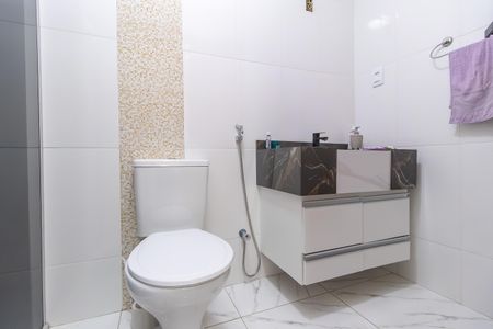Apartamento à venda com 201m², 3 quartos e 2 vagasBanheiro da Suíte