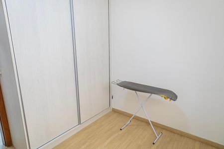 Apartamento à venda com 201m², 3 quartos e 2 vagas Apartamento à venda com 201m², 3 quartos e 2 vagasQuarto 1